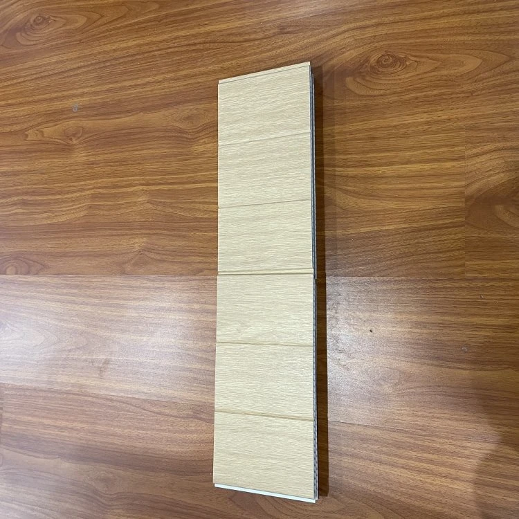 Ochiq PVX devor qoplamasi